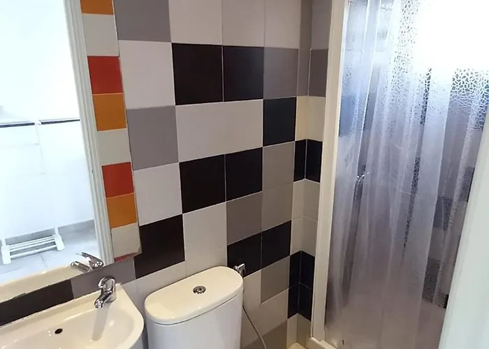 Quarto em Acomodações Particulares Alvito - Comfortable With Private Bathroom Lisboa